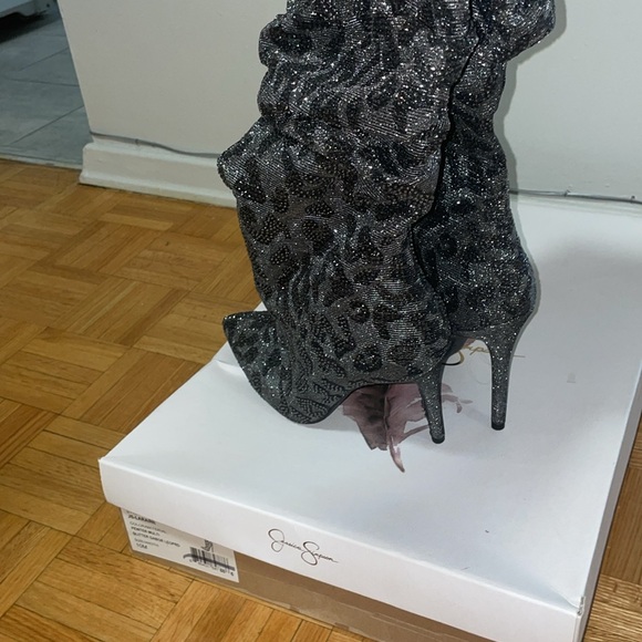 Jessica Simpson boots - Picture 5 of 8